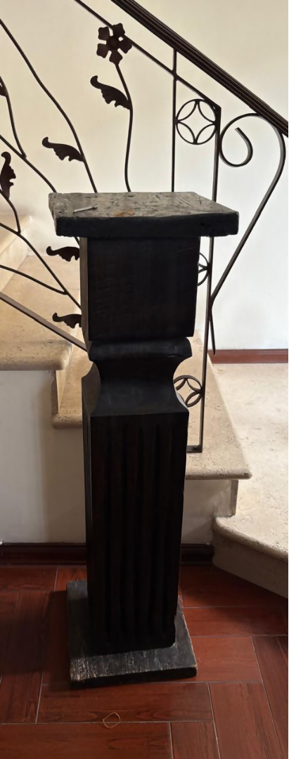 columna de madera 44