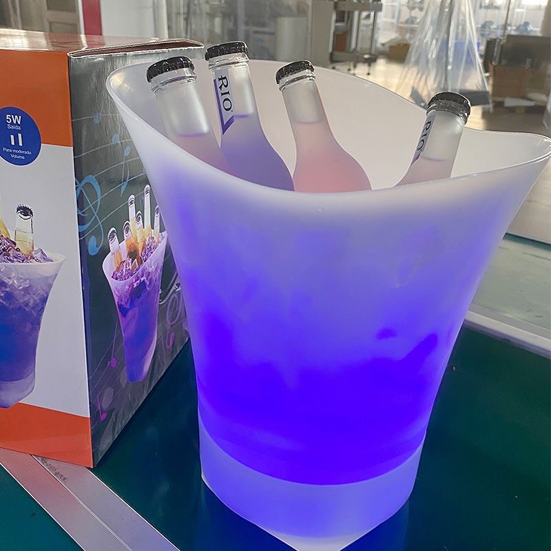 Hielera - Parlante LED para bebidas frias