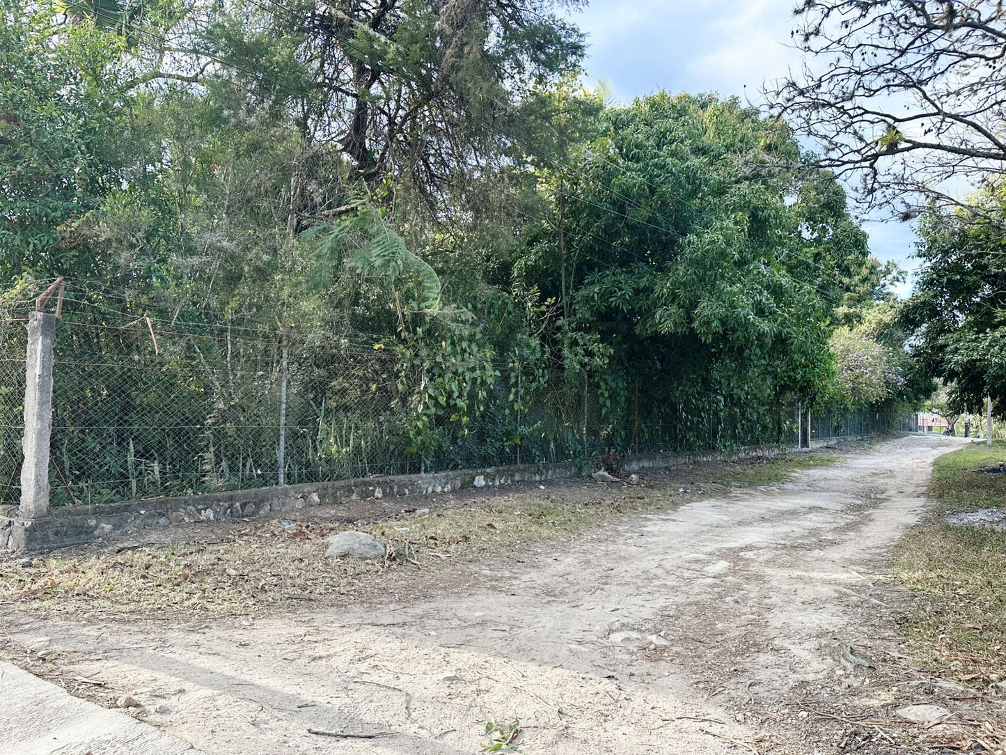 Finca amplia en Galeras, Francisco Morazán cerca de Zamorano con casa y pozo de agua