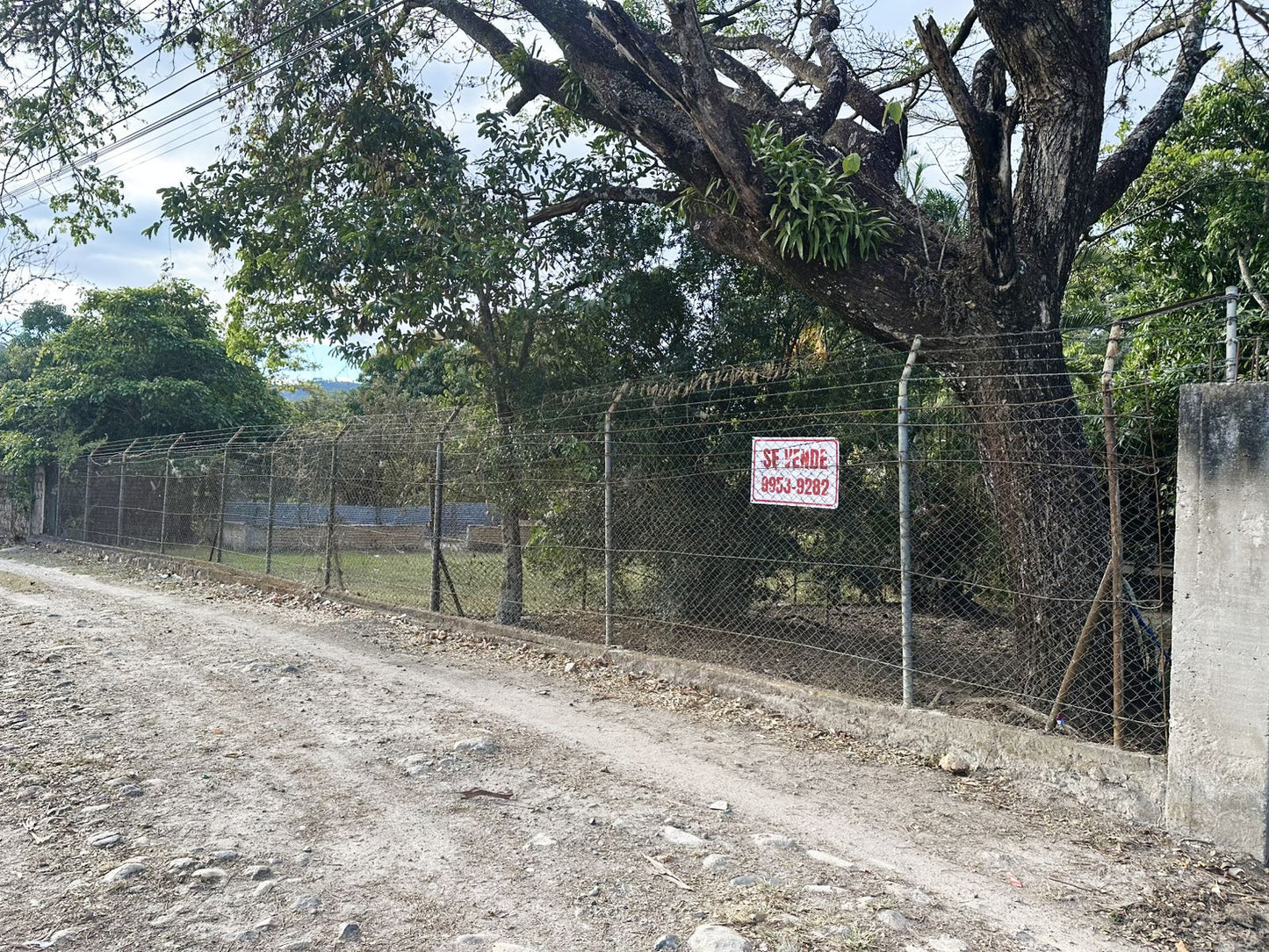 Finca amplia en Galeras, Francisco Morazán cerca de Zamorano con casa y pozo de agua