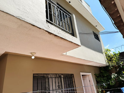 Casa en venta en Residencial Ciudad Lempira, Francisco Morazán remodelada con terraza y 3 habitaciones