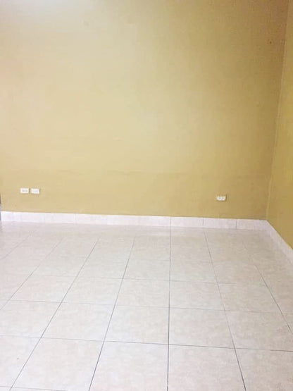 Casa en venta en Colonia Torocagua, Francisco Morazán con apartamentos independientes ideal para inversión o renta