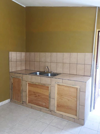 Casa en venta en Colonia Torocagua, Francisco Morazán con apartamentos independientes ideal para inversión o renta