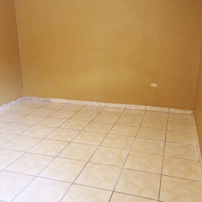 Casa en venta en Colonia Torocagua, Francisco Morazán con apartamentos independientes ideal para inversión o renta