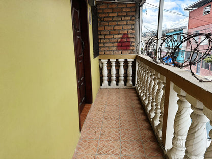 Casa en venta en Colonia Torocagua, Francisco Morazán con apartamentos independientes ideal para inversión o renta