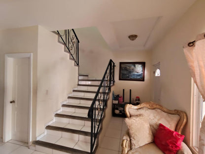 Casa en venta en Residencial Cascadas, Francisco Morazán de 3 habitaciones en circuito cerrado con garaje para 2 vehículos