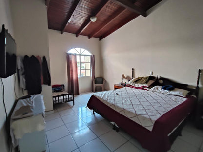 Casa en venta en Residencial Cascadas, Francisco Morazán de 3 habitaciones en circuito cerrado con garaje para 2 vehículos