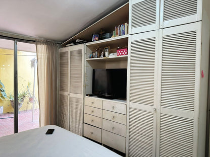 Casa en venta en Cerro Grande zona 4, Francisco Morazán de 4 habitaciones con estacionamiento para 3 vehículos y cisterna