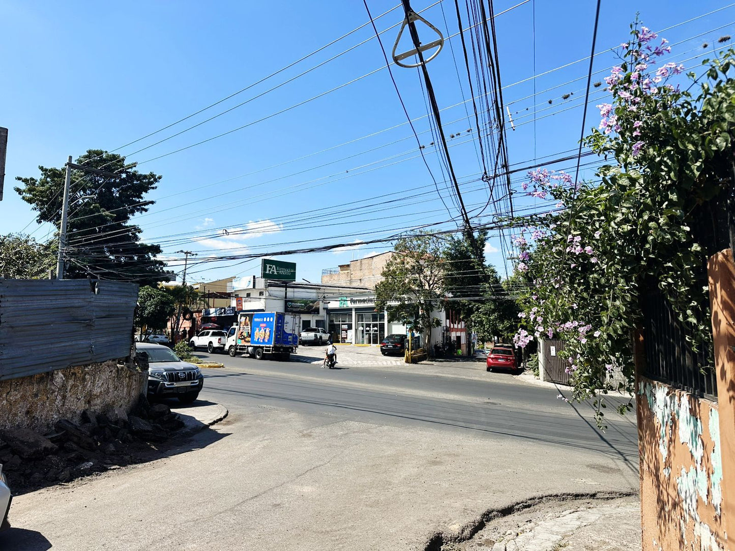 Propiedad en venta en Colonia Miraflores, Tegucigalpa ideal para inversión comercial o desarrollo